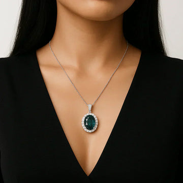 Alexandrite: The Rare Gem That Changes Color and Changes Everything