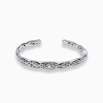 Quiet Detail: Sterling Silver Bangle Bracelet