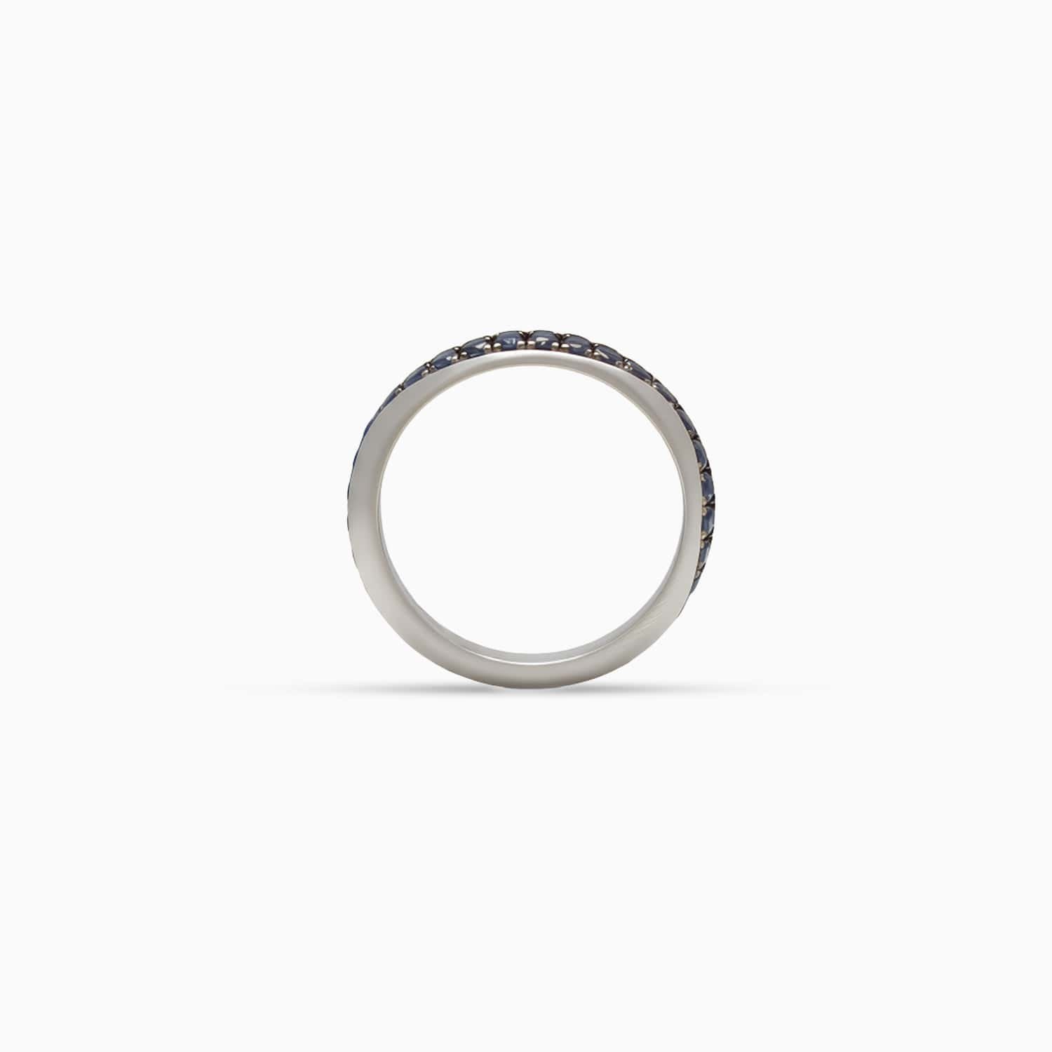 Sapphire Wavy Ring in Matte 18K White Gold